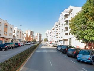 Piso  Avenida bruselas. Piso alquilado