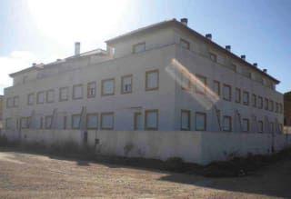 Terreny residencial a Calle petrer 15. 14 viviendas en construccion con obra parada.