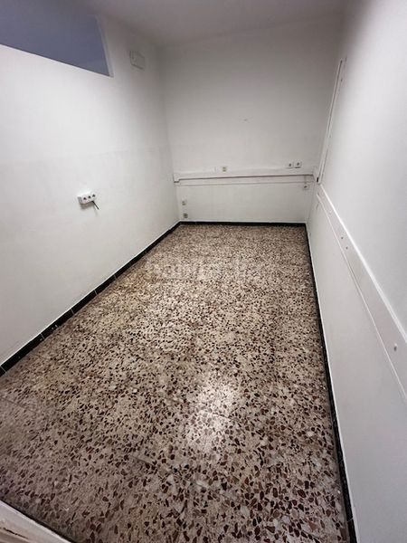 Foto 1bfafbc5-760b-4265-bf4f-4b7fc02f8410. Alquiler local comercial  en Fondo Santa Coloma de Gramenet