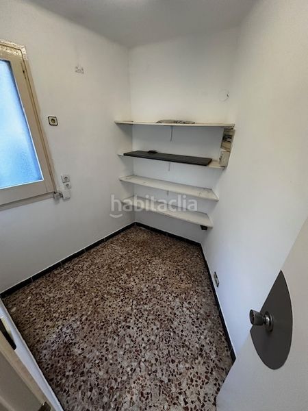 Foto 5082d8f1-233f-4273-961a-fcee3dfed46c. Alquiler local comercial  en Fondo Santa Coloma de Gramenet