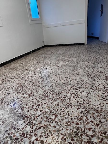 Foto 76624489-38d4-461b-aaf0-1e2925f138ea. Alquiler local comercial  en Fondo Santa Coloma de Gramenet