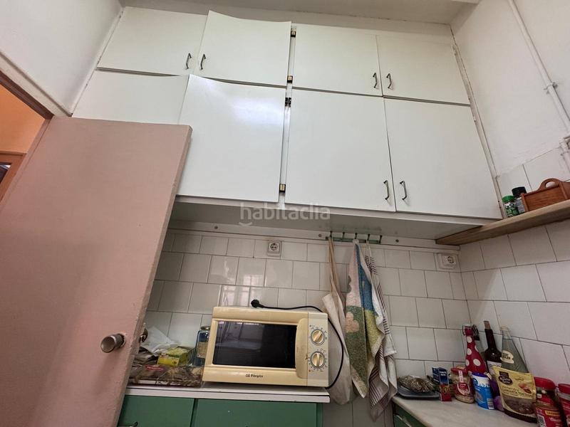 Foto f45f9a65-eeeb-42e3-9fa1-43bd74e82265. Piccolo appartamento con riscaldamento in Gòtic Barcelona