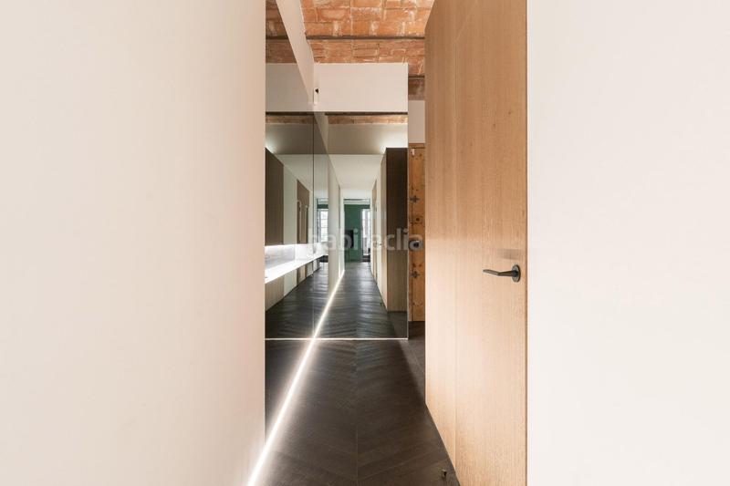 Foto b70cf5bc-8485-4eee-8550-1000f5ea63ec. Appartement dans L´Antiga Esquerra de l´Eixample Barcelona