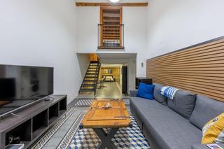 Pis  Calle de sant bertran. Locan con cédula de habitabilidad en venta, ciutat vella