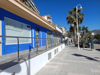 Business premise in Velilla - Velilla Taramay. Local com. en venta en velilla, 1 despacho.