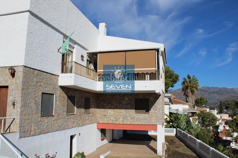 Foto 24205ad8-cba1-4c5f-aee6-9dde8975be71. Chalet en los pinos villa en venta en urb. los pinos, 6 dormitorios. en Almuñécar