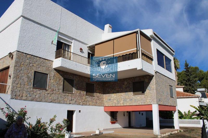 Foto a2f757f9-929a-401f-b98c-2352c614b58c. Chalet en los pinos villa en venta en urb. los pinos, 6 dormitorios. en Almuñécar