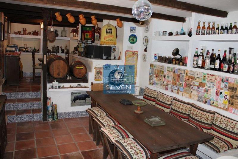 Foto ceac1154-b94d-4682-9223-f4d05a2611f1. Chalet en los pinos villa en venta en urb. los pinos, 6 dormitorios. en Almuñécar