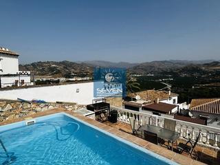 Chalet in Los pinos. Chalet en venta en urb. los pinos, 3 dormitorios.