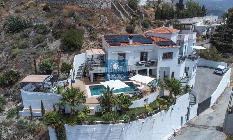 Foto 5a6b626a-9f63-4f77-aa46-911b11ba071a. Chalet villa en venta en urbanizaciones, 5 dormitorios. en Almuñécar