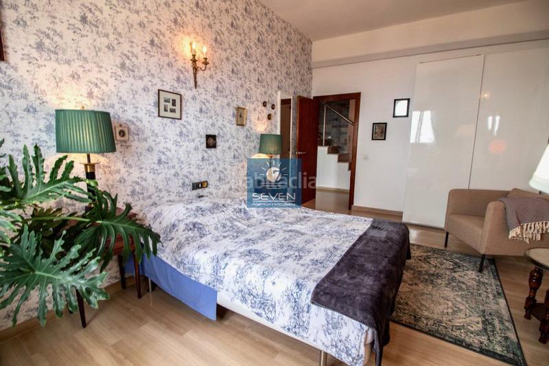Foto 86dd44cc-5e56-4a4a-9e38-2678d7fd7d97. Chalet villa en venta en urbanizaciones, 5 dormitorios. en Almuñécar