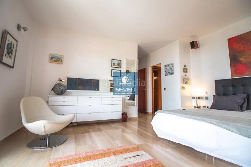 Foto 8df34d1d-6db5-49b1-ac46-3fd9653cdfba. Chalet villa en venta en urbanizaciones, 5 dormitorios. en Almuñécar
