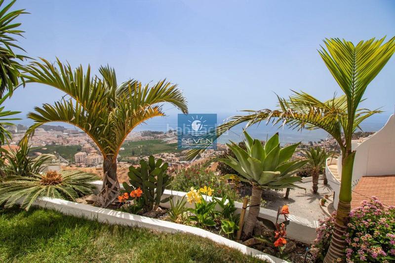 Foto d26e68a7-cb4a-4447-8eed-a406122a84f3. Chalet villa en venta en urbanizaciones, 5 dormitorios. en Almuñécar