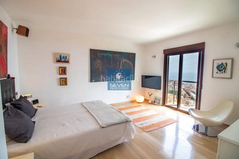 Foto df8dcdc4-0b3d-4d90-bbba-703adf3546ca. Chalet villa en venta en urbanizaciones, 5 dormitorios. en Almuñécar