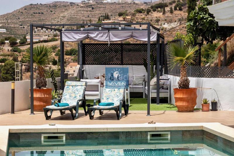Foto e30d509d-71f6-48b3-b88e-d3731184f457. Chalet villa en venta en urbanizaciones, 5 dormitorios. en Almuñécar