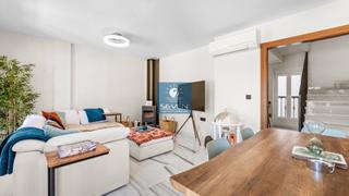 Haus in Otívar. Casa pueblo en venta en centro, 3 dormitorios.