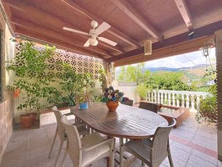 Masia a Carretera de torrecuevas. Cortijo en venta en torrecuevas, 3 dormitorios.