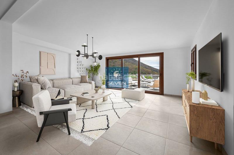 Foto 7b0cf1bb-08a9-46c6-8bca-a7c6e583bf37. Chalet en pago de cerrajon molvizar villa en venta en polígonos, 3 dormitorios. en Molvízar