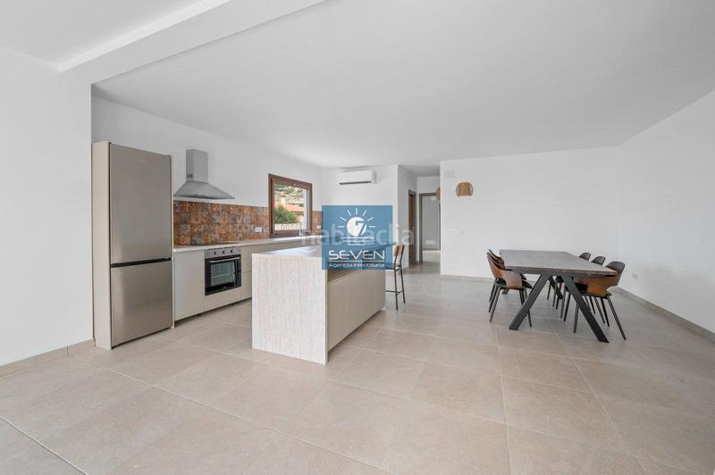 Foto 96c34427-59d0-44ae-8852-bd02a8a26231. Chalet en pago de cerrajon molvizar villa en venta en polígonos, 3 dormitorios. en Molvízar