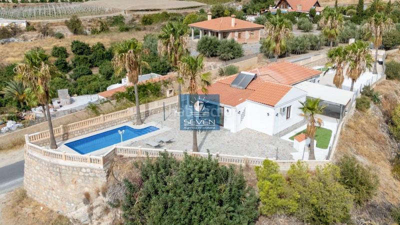 Foto e3697b20-2817-4aba-8412-9d8030d6fb06. Chalet en pago de cerrajon molvizar villa en venta en polígonos, 3 dormitorios. en Molvízar