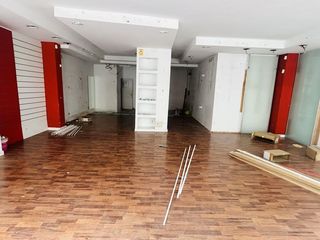 Alquiler Local Comercial en Cala. Local com. en alquiler en centro, 1 despacho.