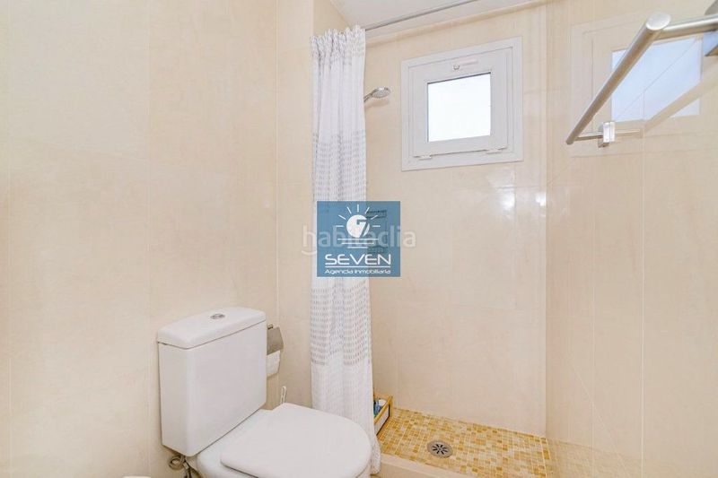 Foto b3db3c96-b95e-4d3a-a350-90e240564c6f. Casa adossada a fuentes de almuñecar a Velilla - Velilla Taramay Almuñécar