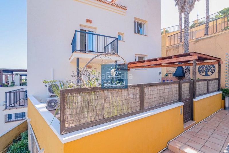 Foto bd5953fc-6bf9-46fc-a14e-4642dedcd6d2. Casa adossada a fuentes de almuñecar a Velilla - Velilla Taramay Almuñécar