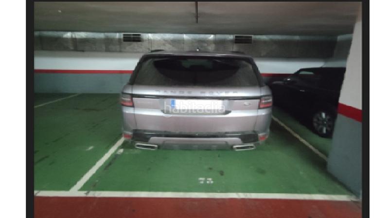 Foto f5a5b105-3816-4308-a52d-49d574d84f3b. Alquiler parking coche en Pedralbes Barcelona