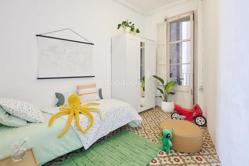 Foto 7ad1a652-ec45-4889-8a43-f60ef1c02194. Piso en La Nova Esquerra de l´Eixample Barcelona