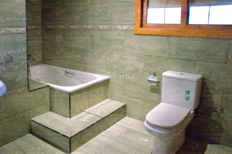 Foto dcebc499-0625-4e59-93bd-8beccdc93524. Chalet with fireplace heating parking in Tordera Tordera