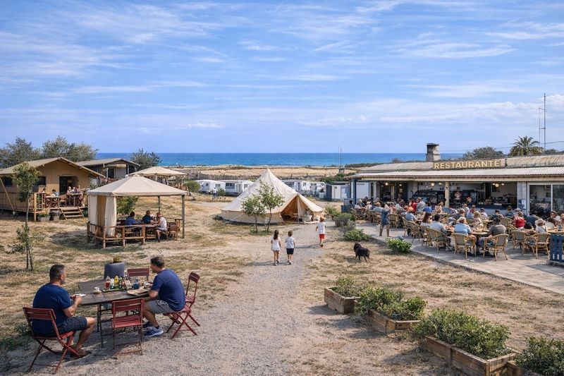 Foto 822f43e9-c4d9-47e9-a0e4-263c6b4eec78. Edificio ?? activo turístico en primera línea de mar con alto potencial de rentabilidad en Malgrat de Mar