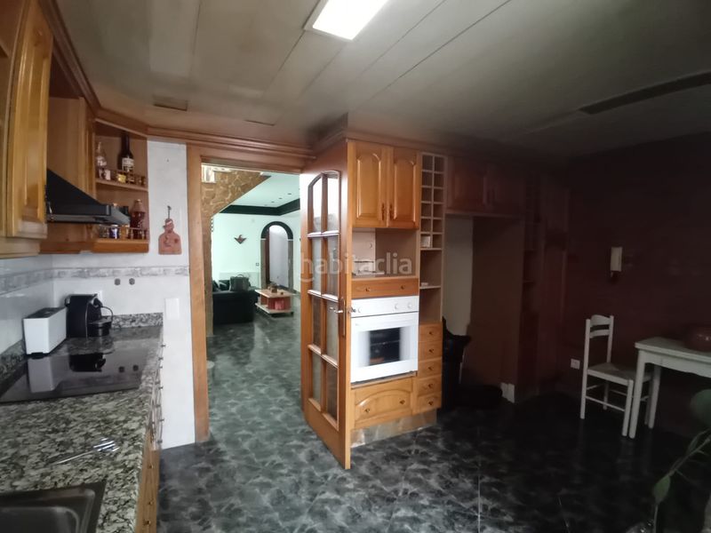 Foto 156dca06-41a0-47eb-b025-98c61495c405. Casa amb xemeneia calefacció aparcament a Calella