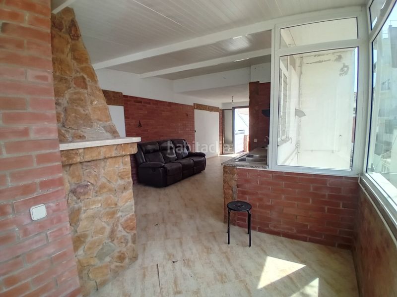 Foto 41844275-8aea-4fad-8bd8-a9afd219c2e2. Casa amb xemeneia calefacció aparcament a Calella