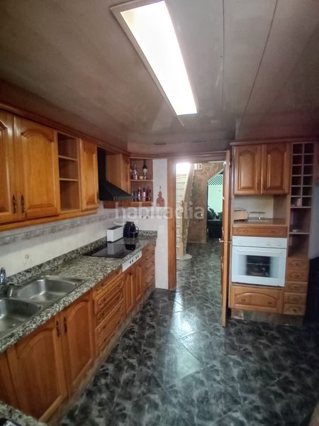 Foto 438ec813-02e1-48b0-bee1-28ff45b215d2. Casa amb xemeneia calefacció aparcament a Calella