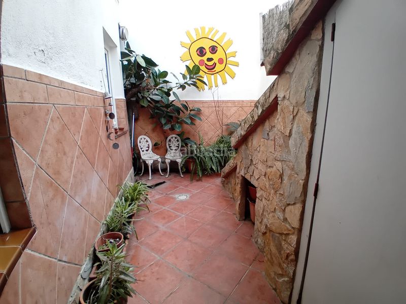 Foto 47205bf2-f478-4084-94e0-898067b3b2ba. Casa amb xemeneia calefacció aparcament a Calella