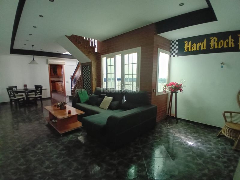 Foto 4721158d-6880-4702-9c1f-46c0badf98e8. Casa amb xemeneia calefacció aparcament a Calella