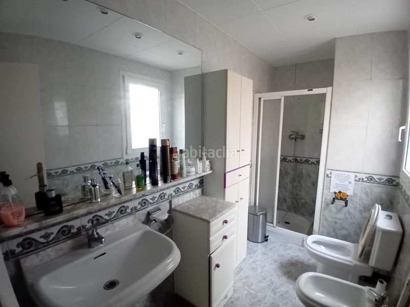 Foto 49a8596e-4afd-473e-8f52-afa45a5967e4. Casa amb xemeneia calefacció aparcament a Calella