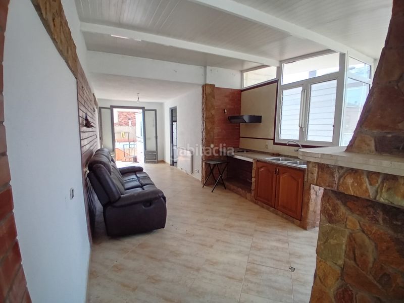 Foto 6ec450e6-e509-44a6-a233-f9c102701b56. Casa amb xemeneia calefacció aparcament a Calella