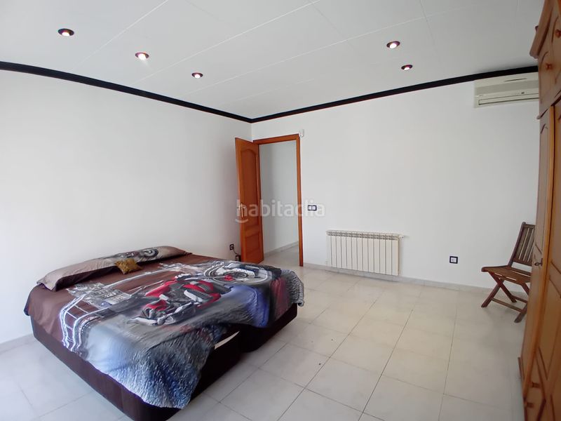 Foto 730479b3-0b5d-4665-a499-d6050a7a6ebc. Casa amb xemeneia calefacció aparcament a Calella