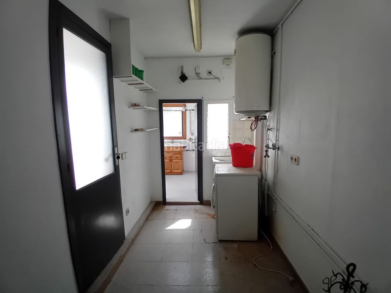 Foto 7399ad12-b8af-4e25-8d26-49ed8bc43f39. Casa amb xemeneia calefacció aparcament a Calella