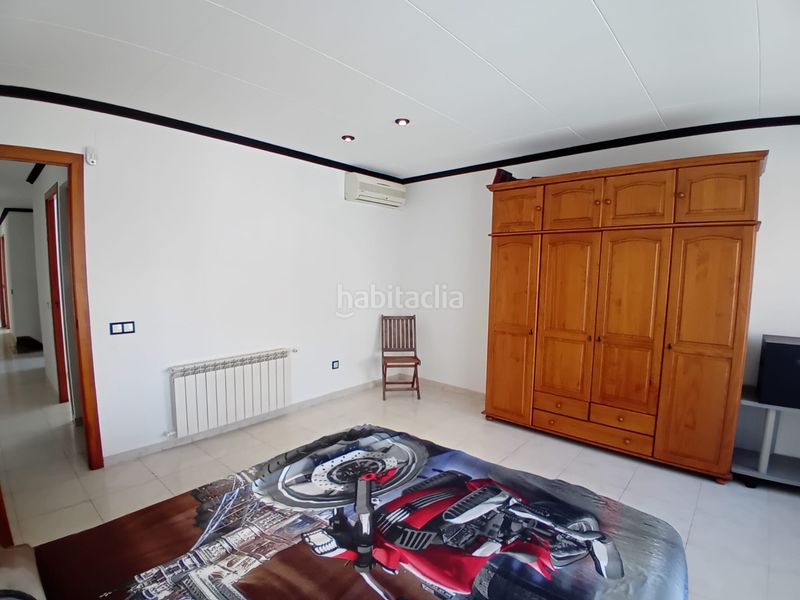 Foto a9dedc05-f720-479e-b9c2-2b6bad54bc54. Casa amb xemeneia calefacció aparcament a Calella