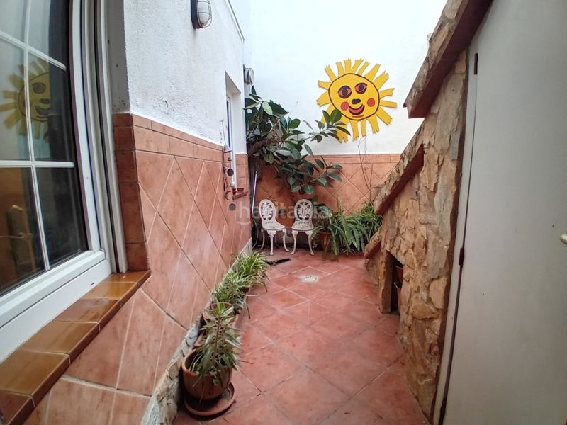 Foto b9dade17-b292-42eb-b264-31bcf477b337. Casa amb xemeneia calefacció aparcament a Calella