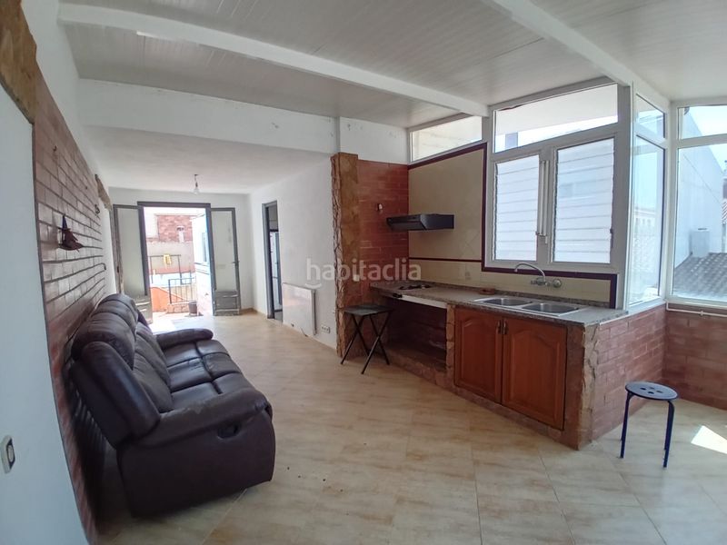 Foto c4d1059a-0fa5-490f-b1c8-8a4b06d3e105. Casa amb xemeneia calefacció aparcament a Calella