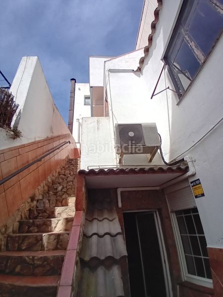 Foto e6eb6247-3548-46e6-ab17-6febe897a6f1. Casa amb xemeneia calefacció aparcament a Calella