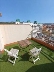 Dachwohnung in Calella. Ático luminoso con terraza privada.
