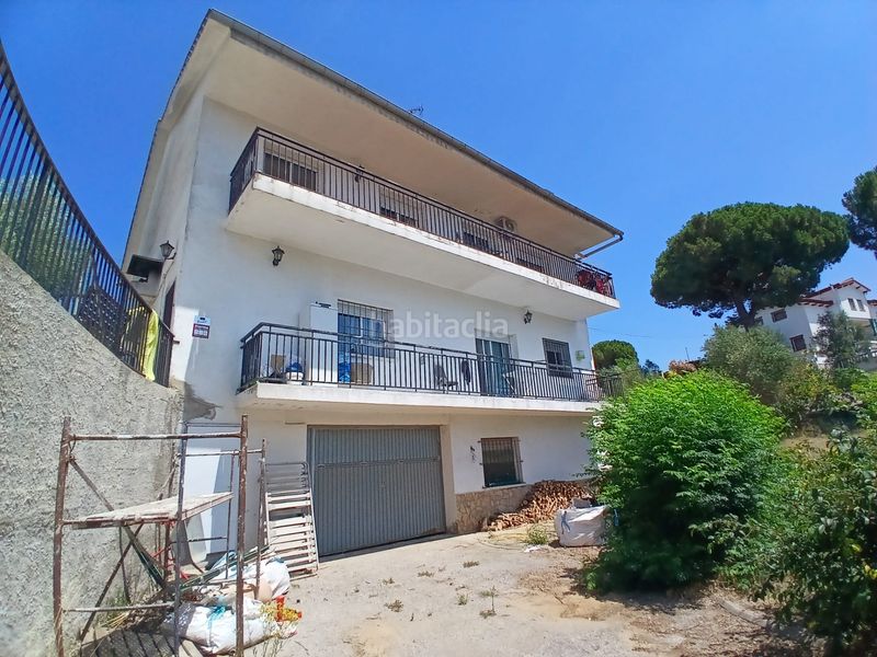 Foto ae764b50-baff-4bd0-a24a-e87232cc3fbc. Xalet amb xemeneia calefacció aparcament a Sant Daniel Girona