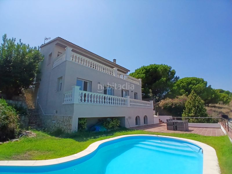 Foto ac67b169-a0a1-4b7d-b3f9-85e54aa4b966. Reihenhaus mit kamin heizung parking pool in Calella