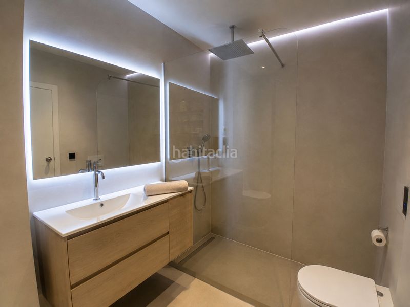 Foto 5edf1d51-27e5-42e9-a1eb-989c14487c9d. Xalet amb aparcament piscina a Dreta de l´Eixample Barcelona