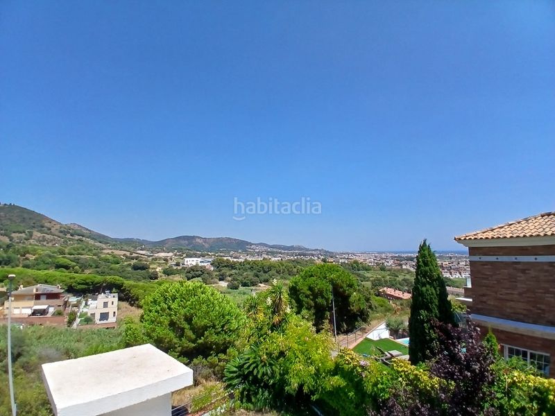 Foto f8f6eb07-4cb0-469d-a3e0-c0bb5f62dcb7. Xalet amb aparcament piscina a Dreta de l´Eixample Barcelona