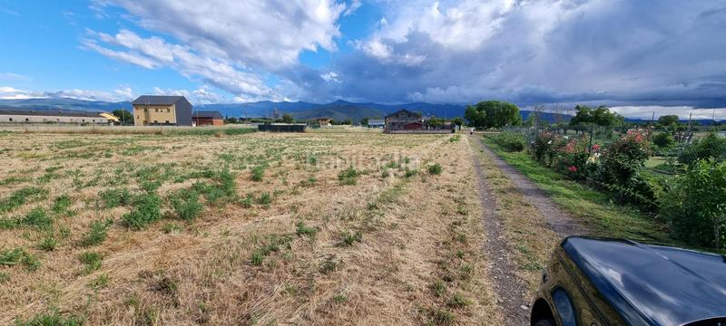Foto 8a964d82-a295-423e-b34e-9817ad661fc1. Finca rústica finca rustica en entorno urbano en Compostilla - Columbrianos Ponferrada